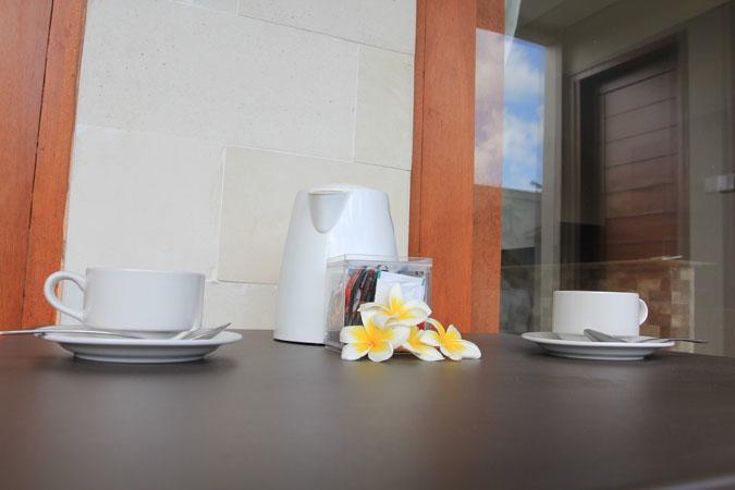 Royal Majesty Villas Kuta  Exterior photo
